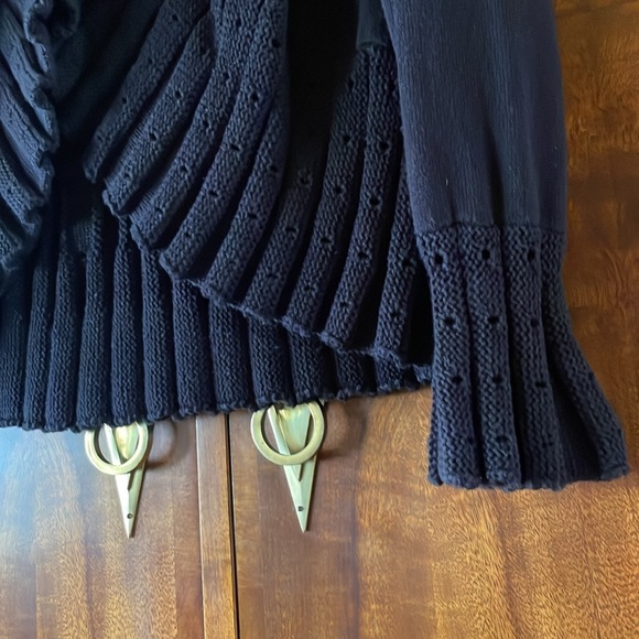 Valerie Stevens Size XL/XG color black single clasp V-neck cardigan - Picture 7 of 9